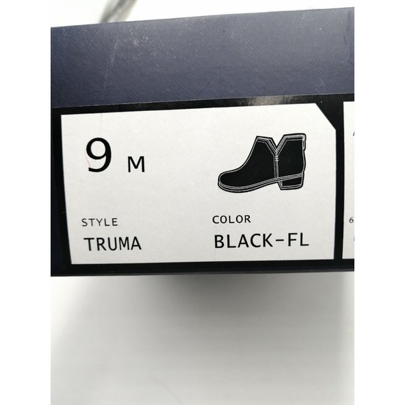 Adrienne Vittadini Black Ankle Boots - Picture 10 of 10